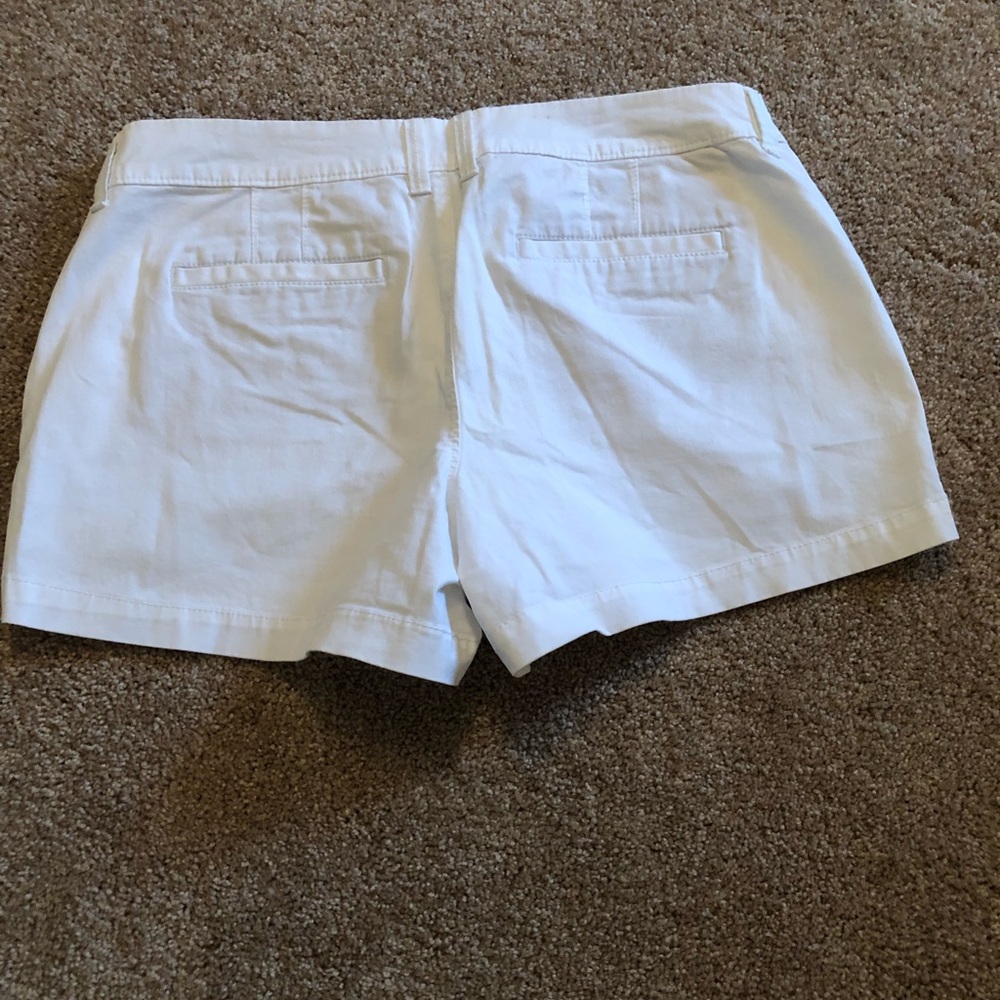 White Old Navy shorts